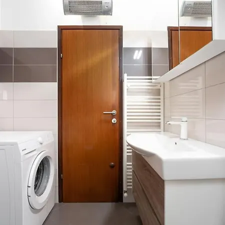 Melani Apartment